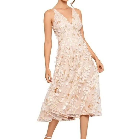 Xscape 3D Floral Appliqu Midi Dress in Champagne Size 10